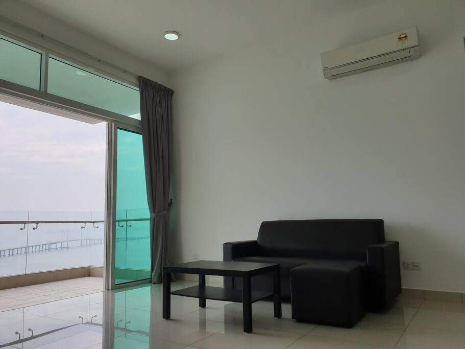 Direct Qbm & Ikea *Highfloor Sunrise Seaview Condo Bayan Lepas Exterior foto